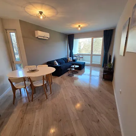 Sea Garden Luxury 2-bdrm Varna